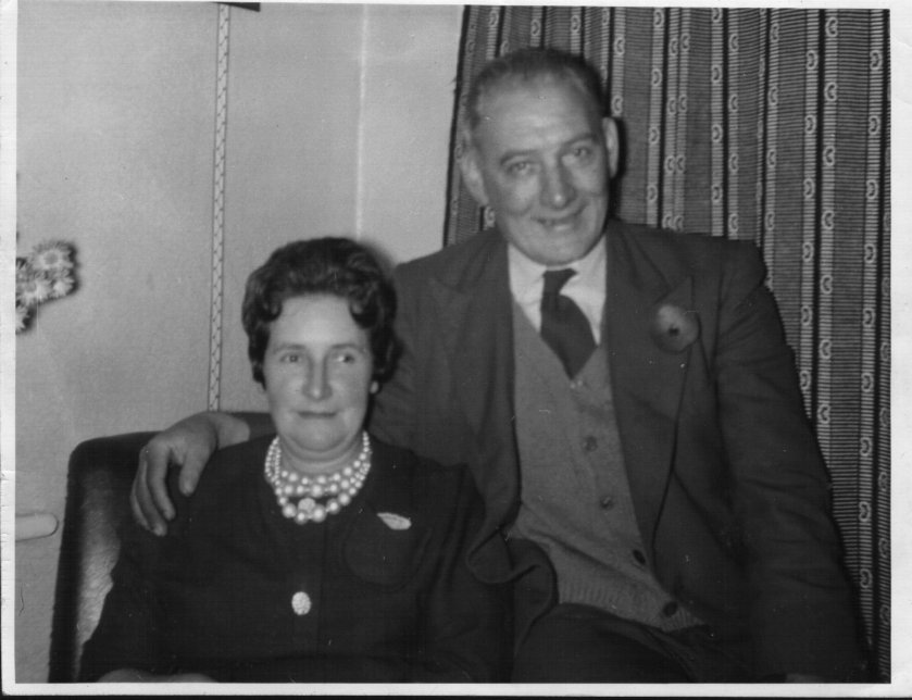 Photograph of a Arthur and Gladys Bickley.